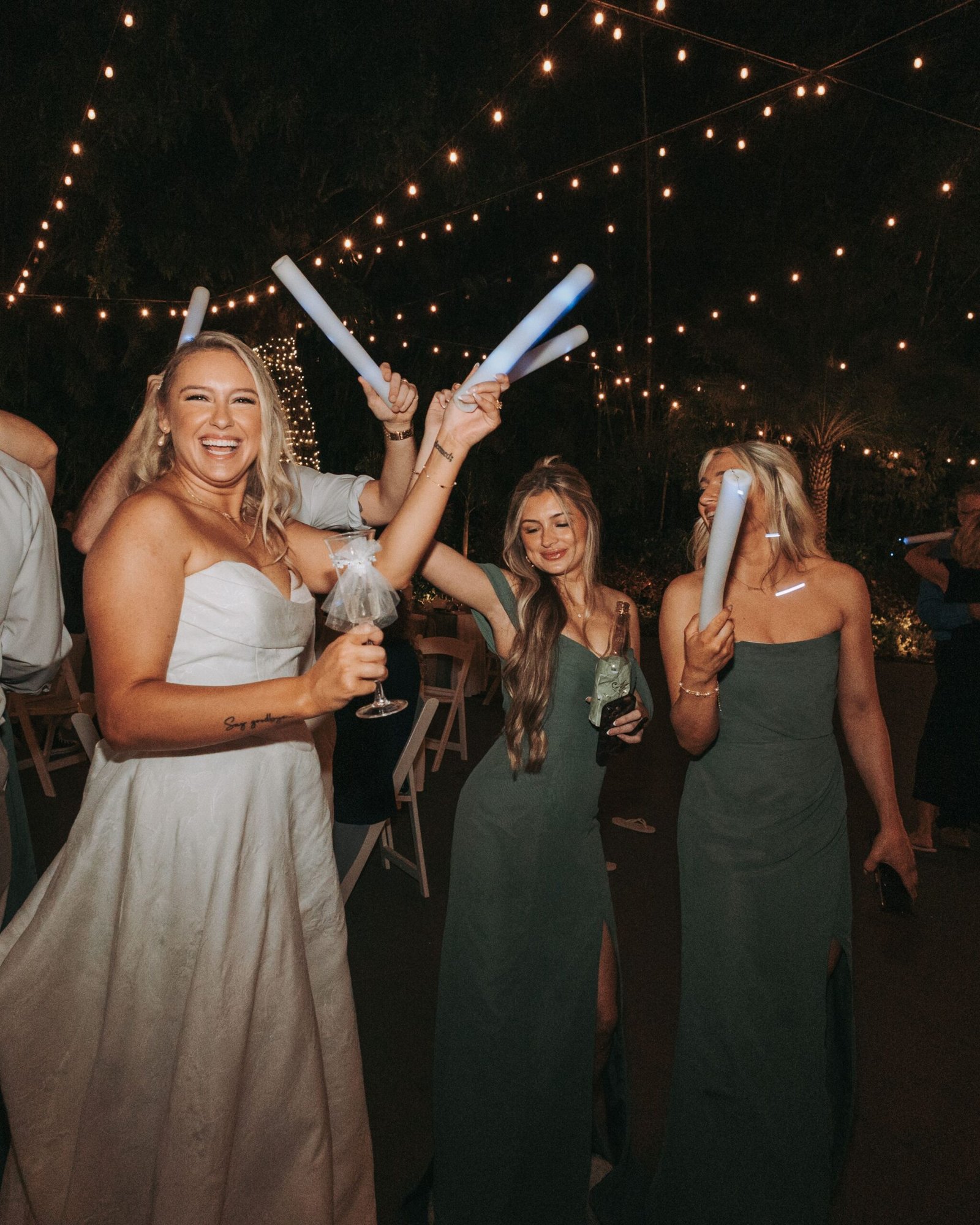 DJ professionnel animant une soirée de mariage en Corse